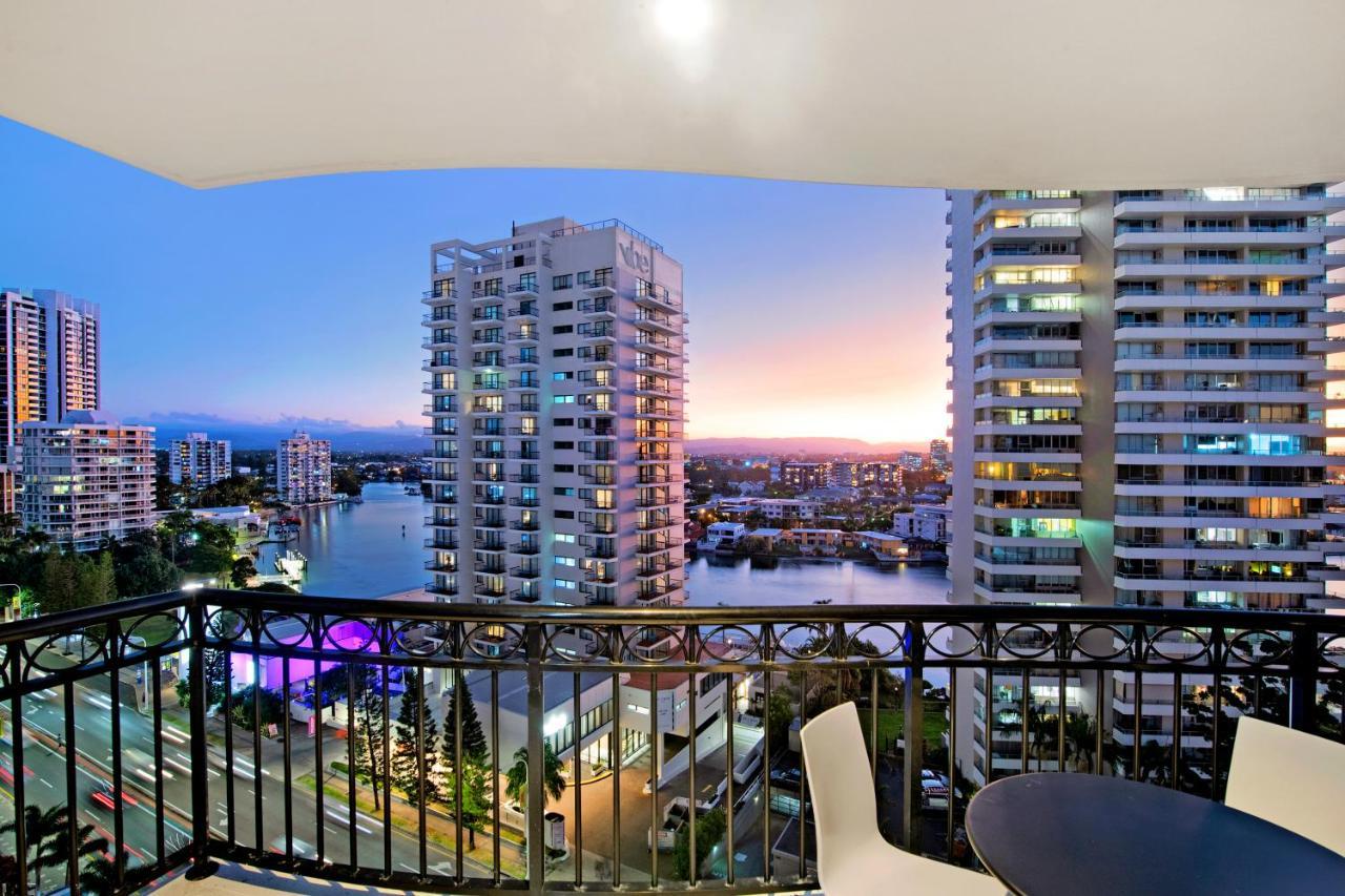Chevron Renaissance - Self Contained & Privately Managed Apartments Guldkusten Exteriör bild
